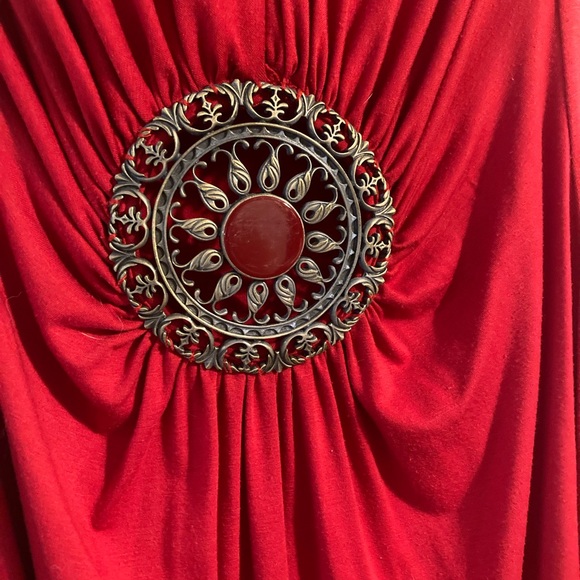 Red strappy dress with metal emblem - Picture 3 of 4